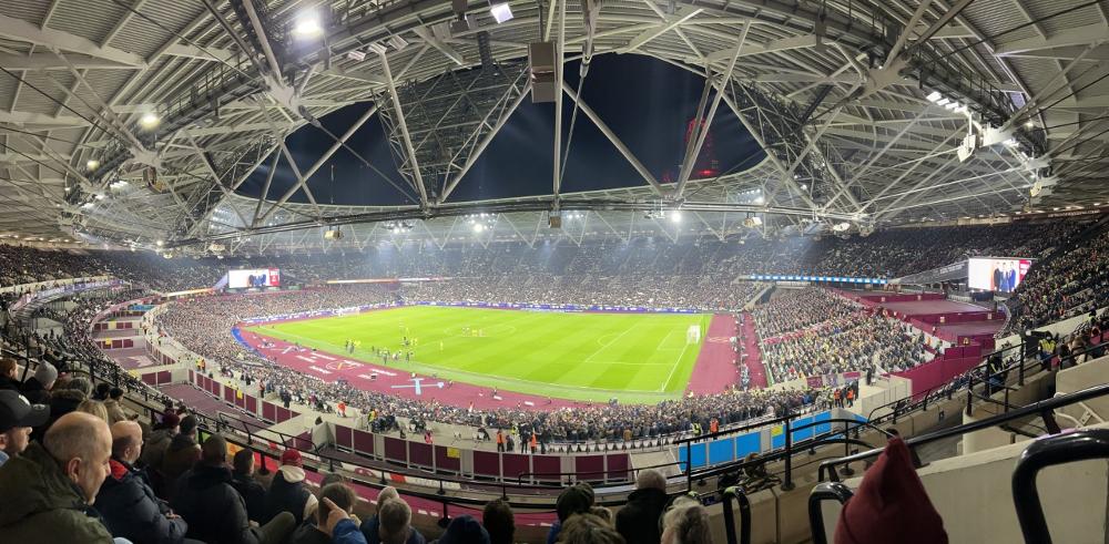 West Ham Vs Norwich - Will West Ham show their quality and put the 3 points on the board! My first football experience at the Olympic stadium, I'm here to review the game and my overall time. If you wanna know what its like please read more. 